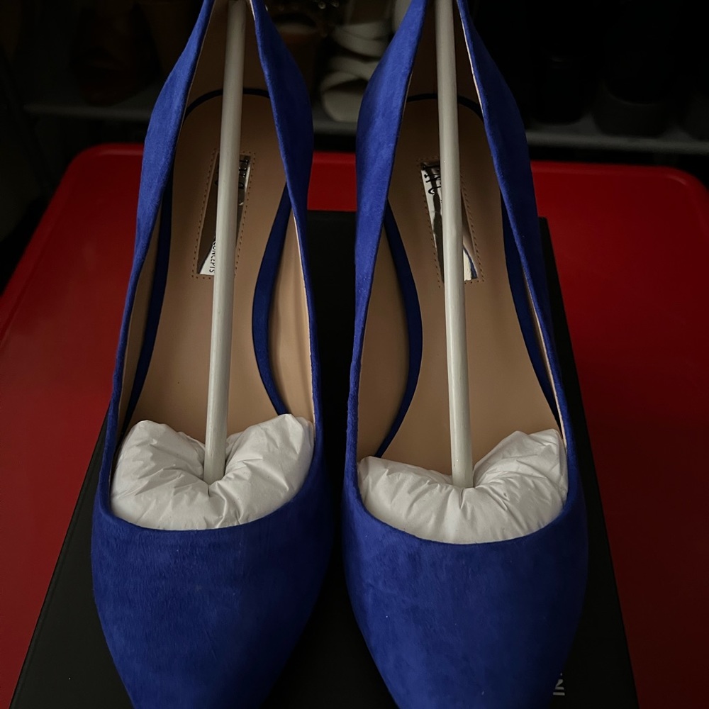 INC PUMPS BRAND NEW